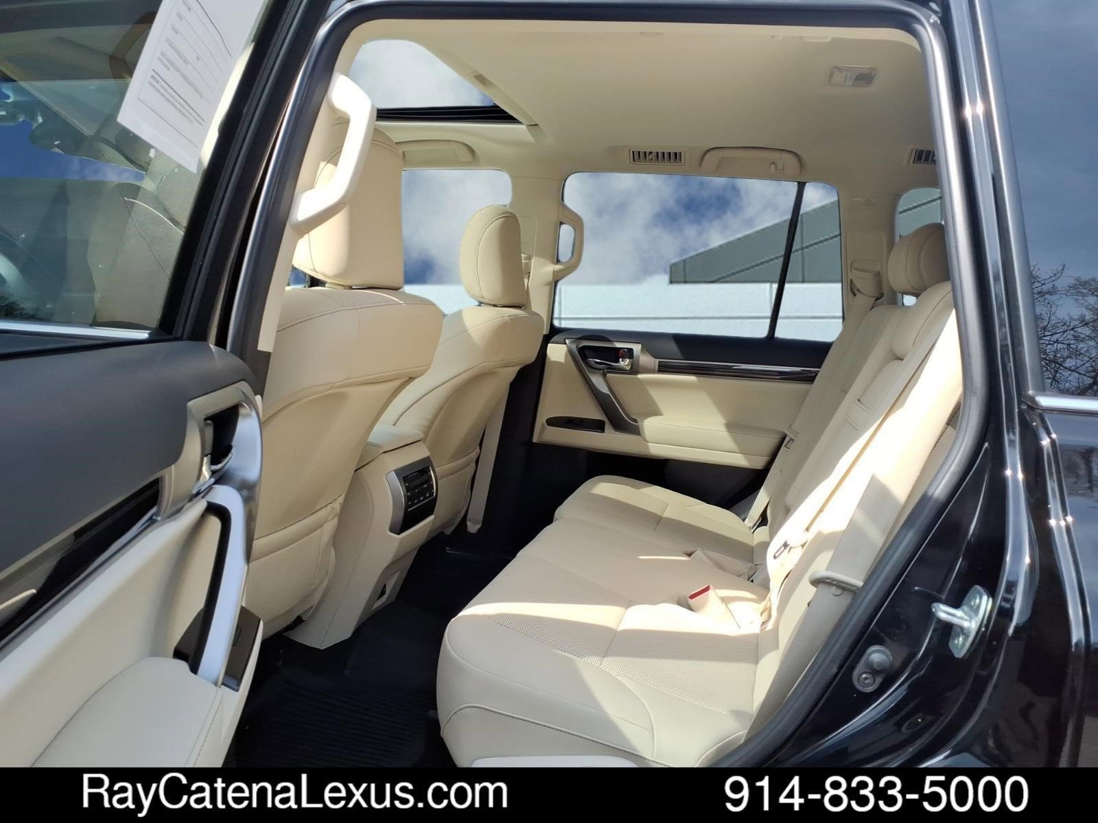 Certified 2023 Lexus GX 460 Premium w/ Premium Package image 17