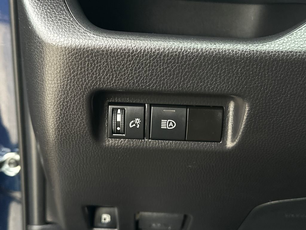 Certified 2025 Toyota RAV4 XLE image 21