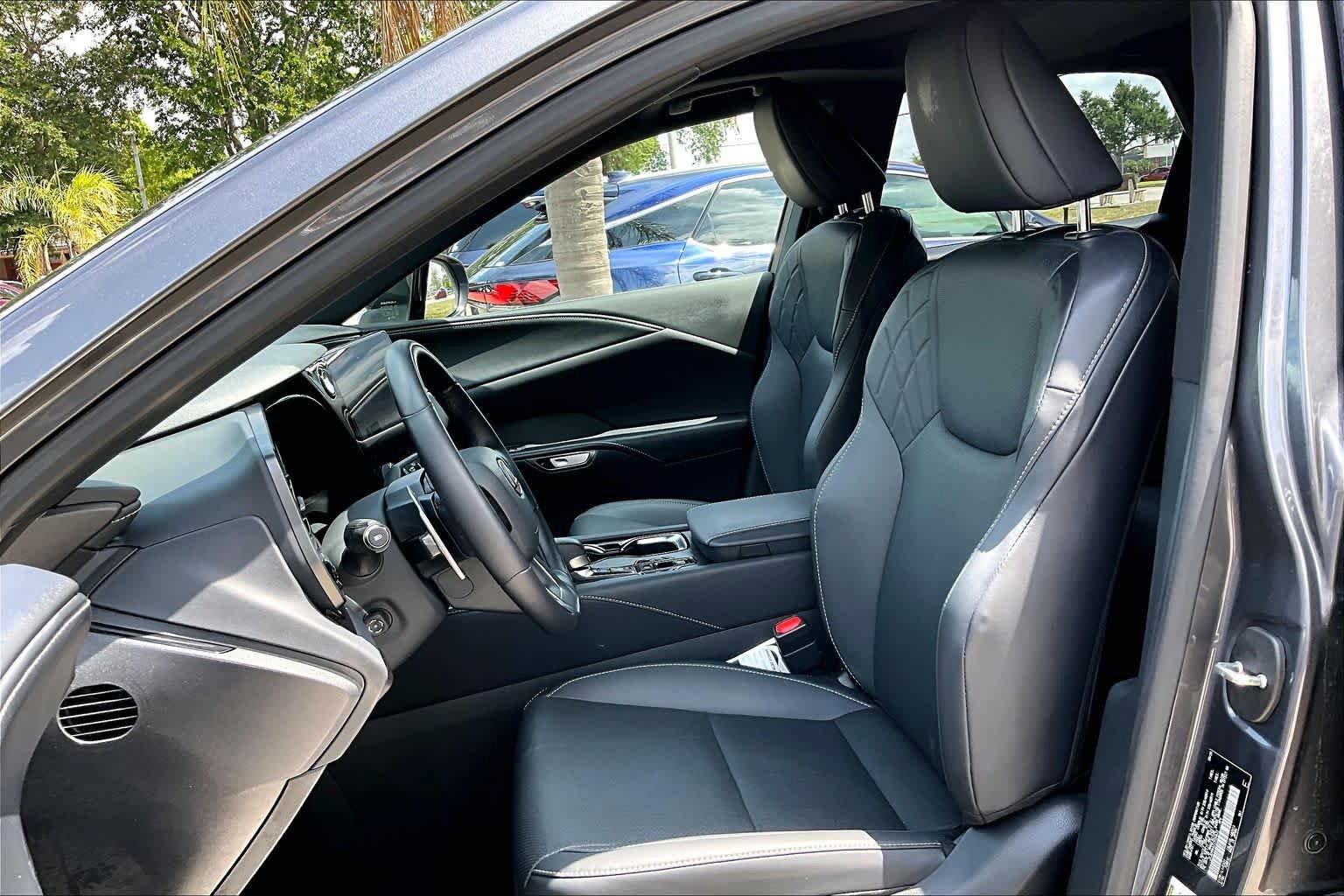 Used 2026 Lexus RX 350 Premium w/ Accessory Package (Z1) FWD image 8