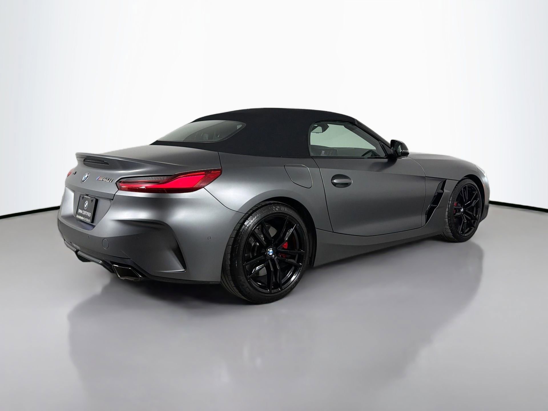 Certified 2023 BMW Z4 M40i w/ Premium Package image 6