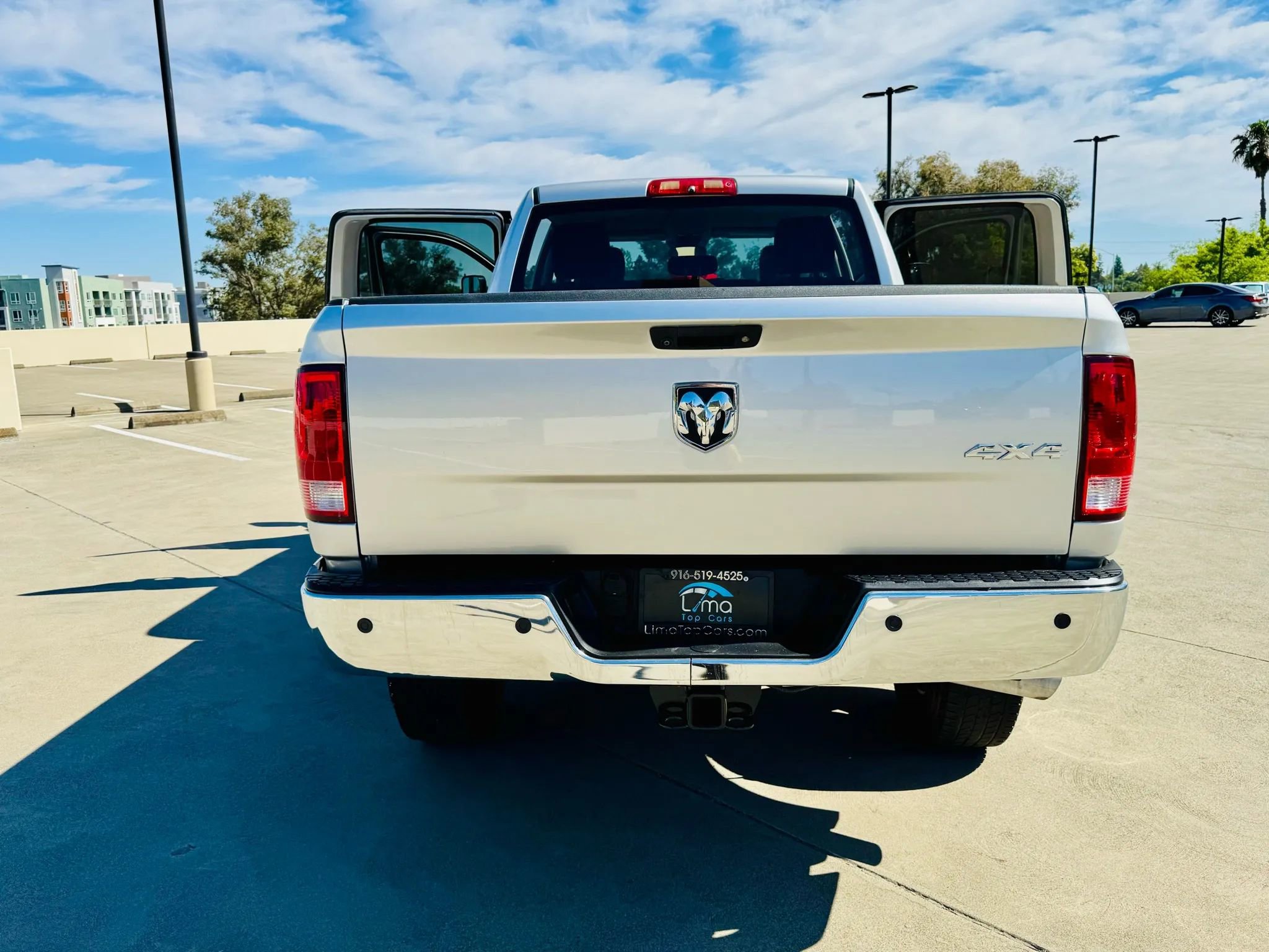 Used 2018 RAM 2500 Tradesman w/ Chrome Appearance Group AWD/4WD image 37