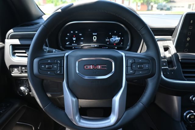 Used 2024 GMC Yukon XL SLT w/ SLT Premium Package AWD/4WD image 47