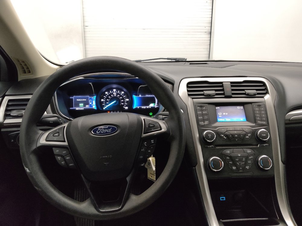 Used 2018 Ford Fusion S image 22
