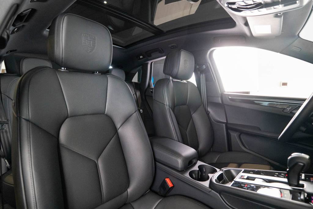 New 2026 Porsche Macan S image 17