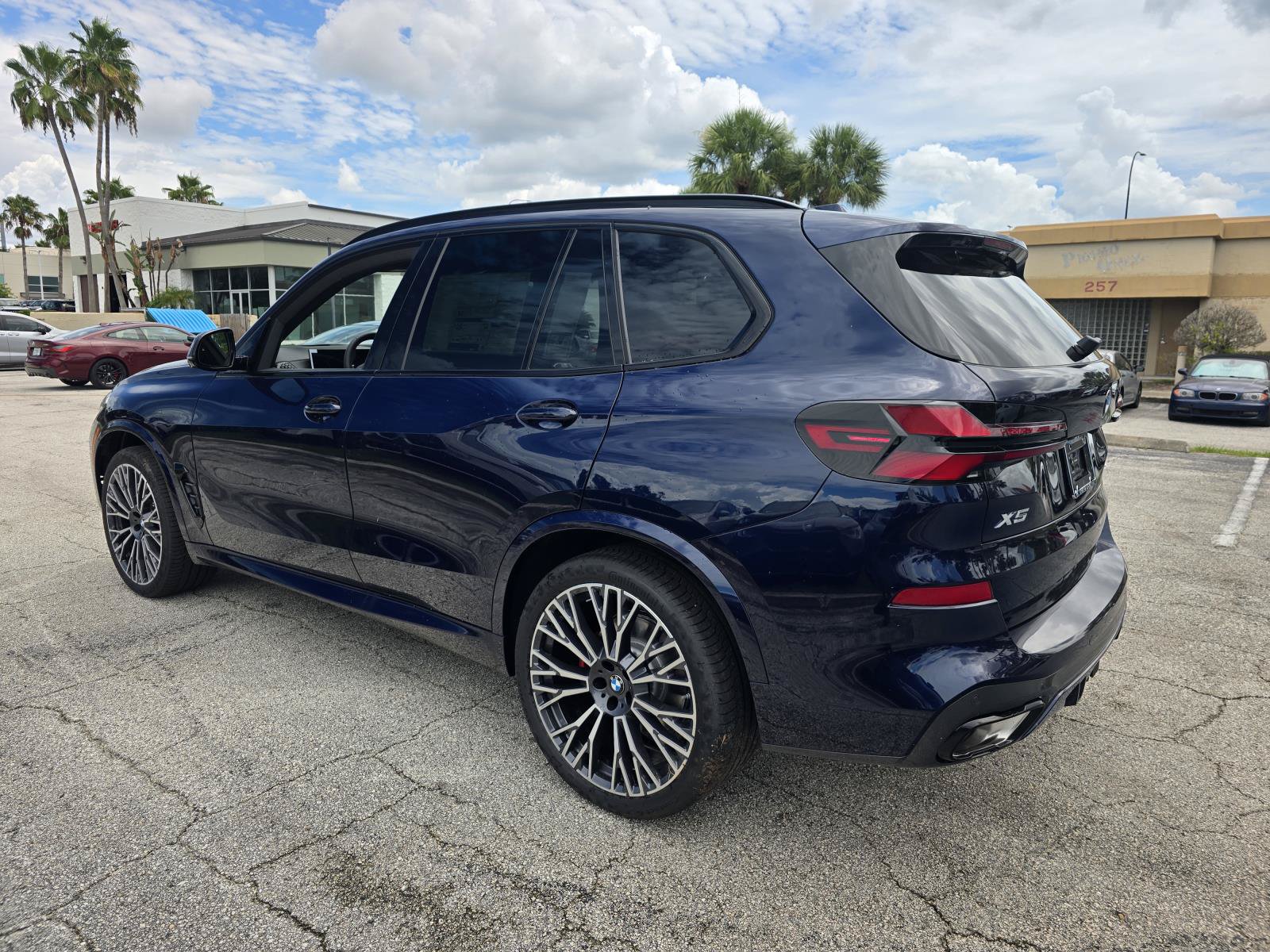 New 2026 BMW X5 sDrive40i w/ M Sport Package RWD image 5
