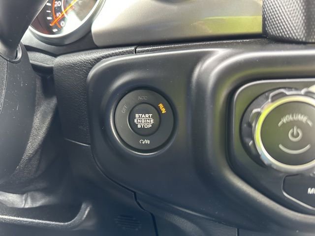 Used 2020 Jeep Wrangler Unlimited Sahara image 26