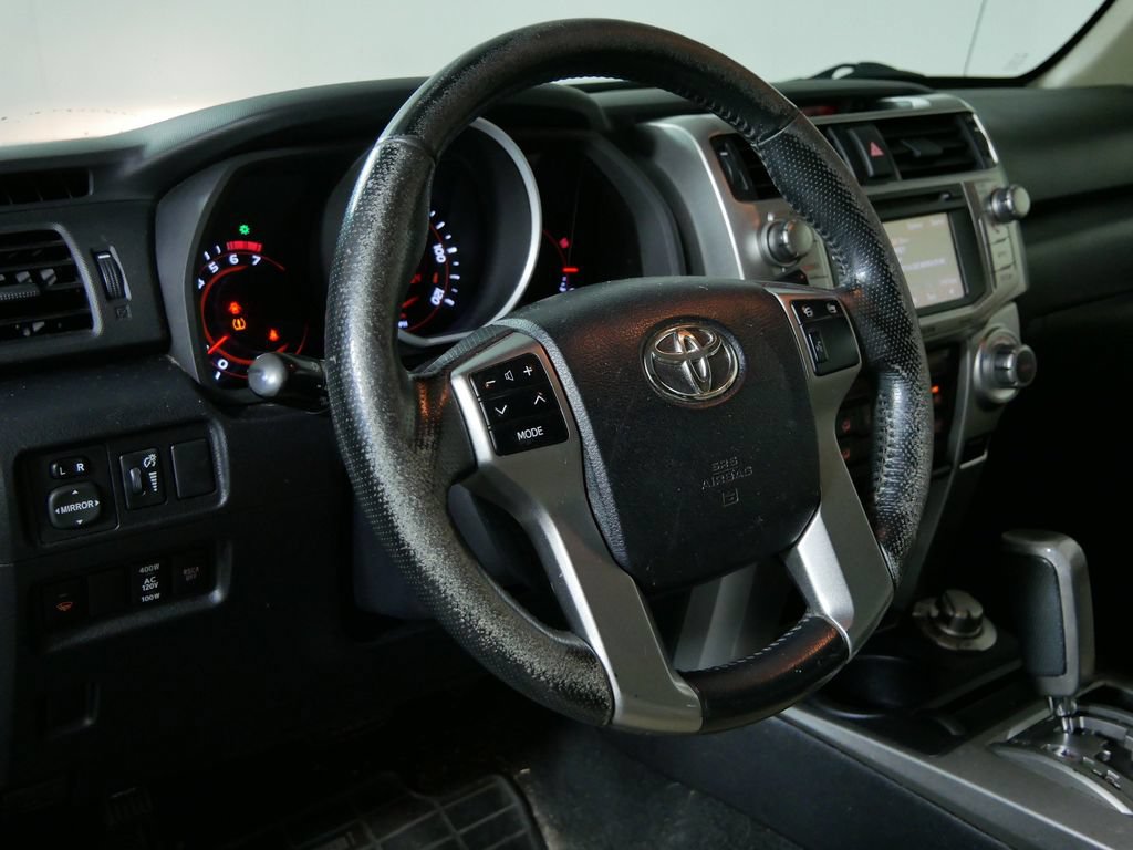 Used 2012 Toyota 4Runner Limited AWD/4WD image 11