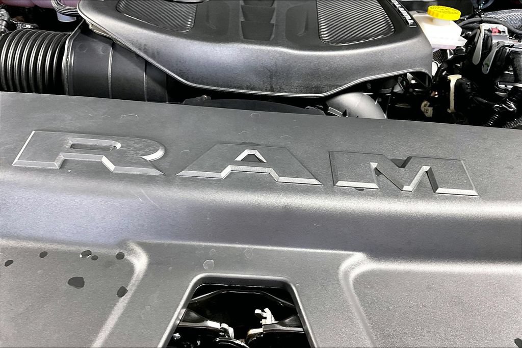 Used 2025 RAM 1500 Limited AWD/4WD image 31