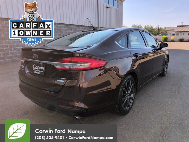 Used 2018 Ford Fusion SE w/ Equipment Group 201A FWD image 3