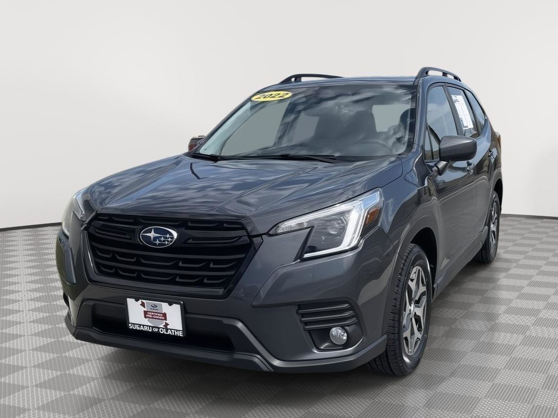 Used 2022 Subaru Forester Premium image 4