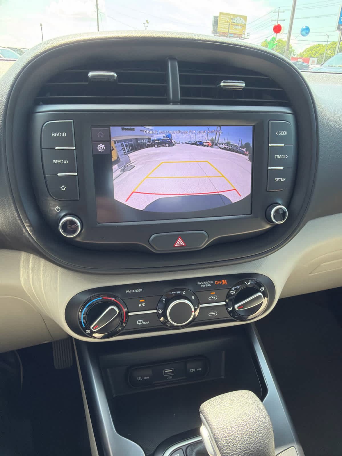 Used 2022 Kia Soul LX w/ Technology Package FWD image 17