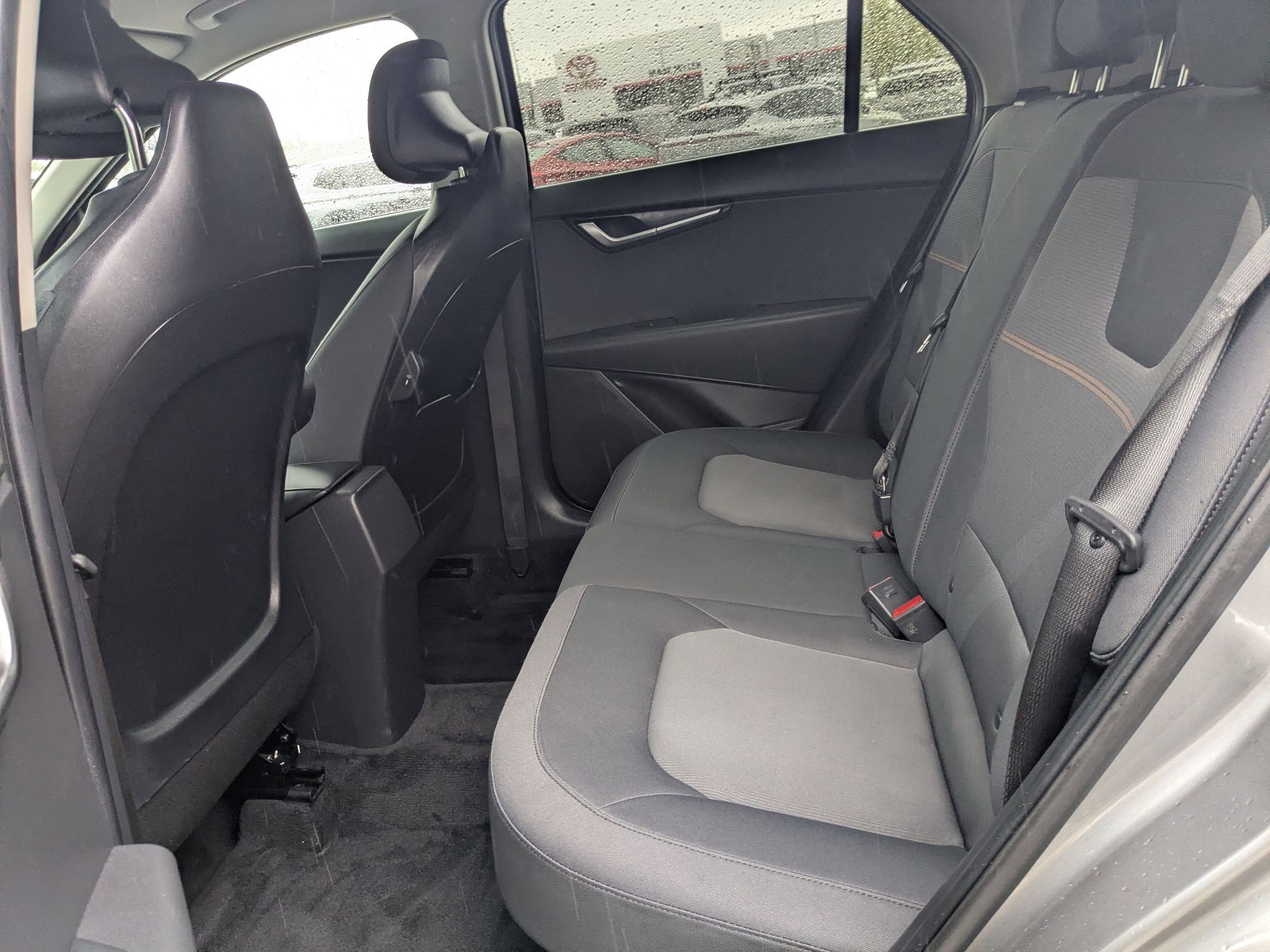 Used 2025 Kia Niro LX FWD image 29