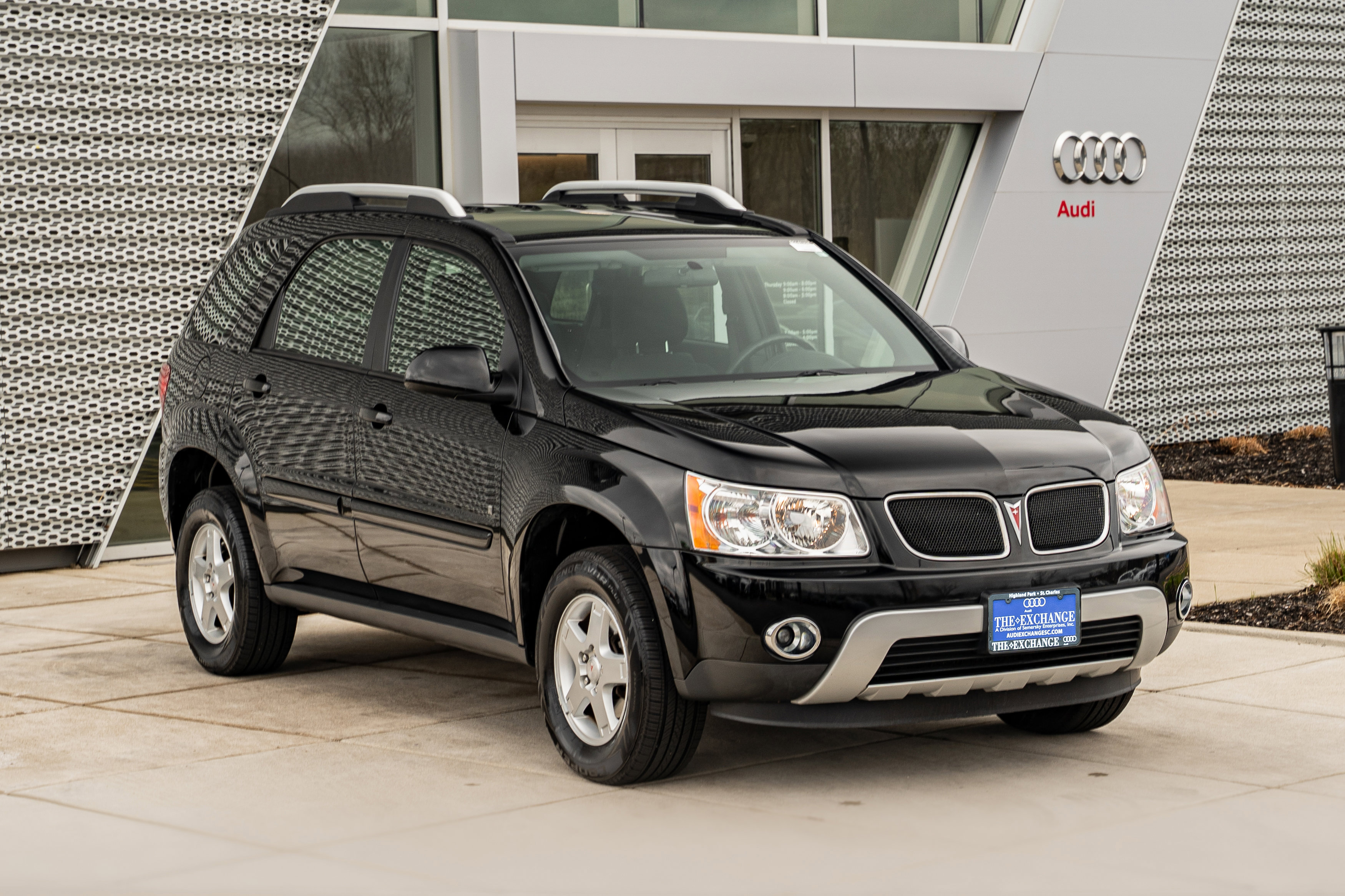 Used 2007 Pontiac Torrent AWD image 2