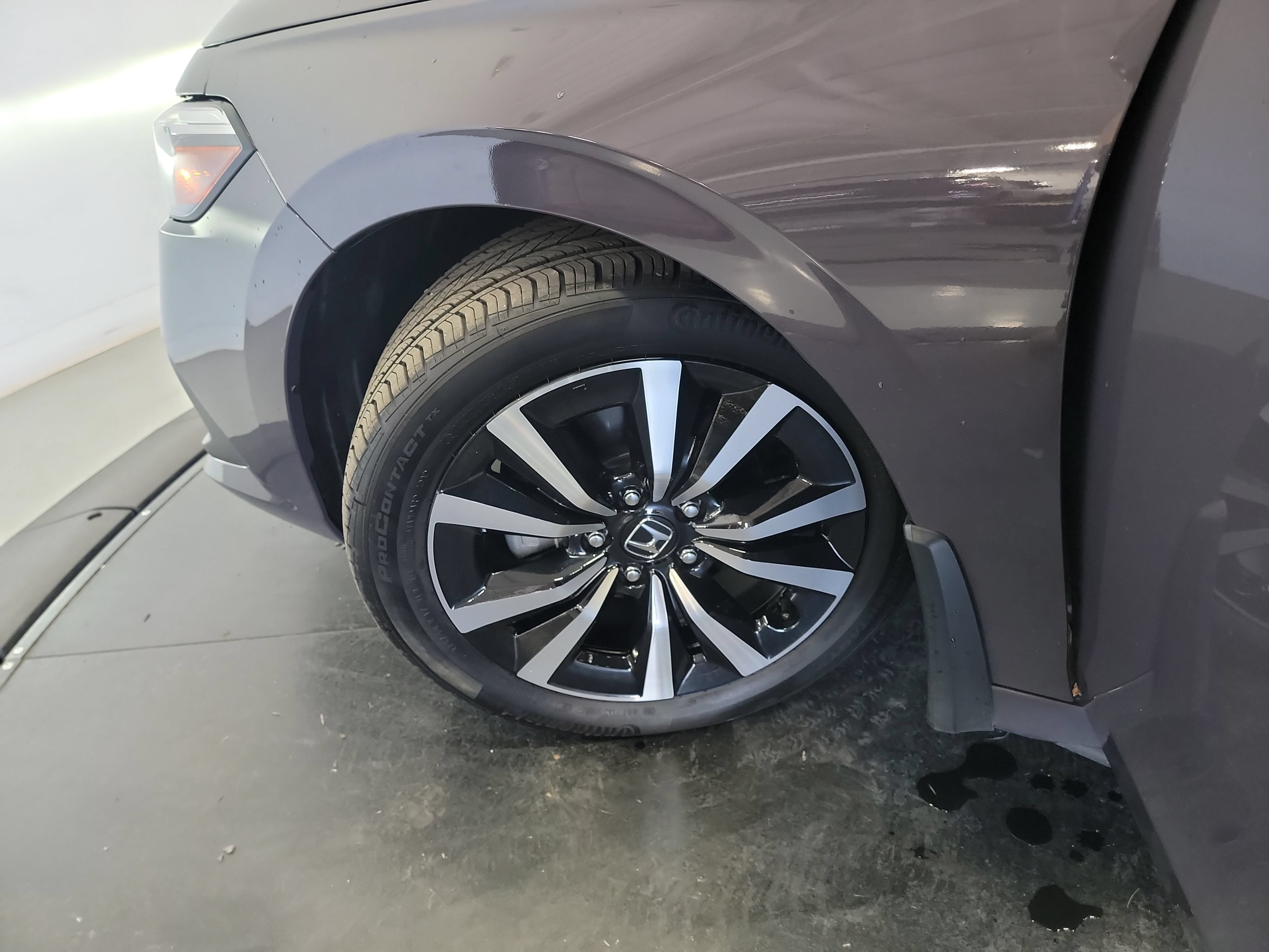 Used 2024 Honda Civic EX-L image 30