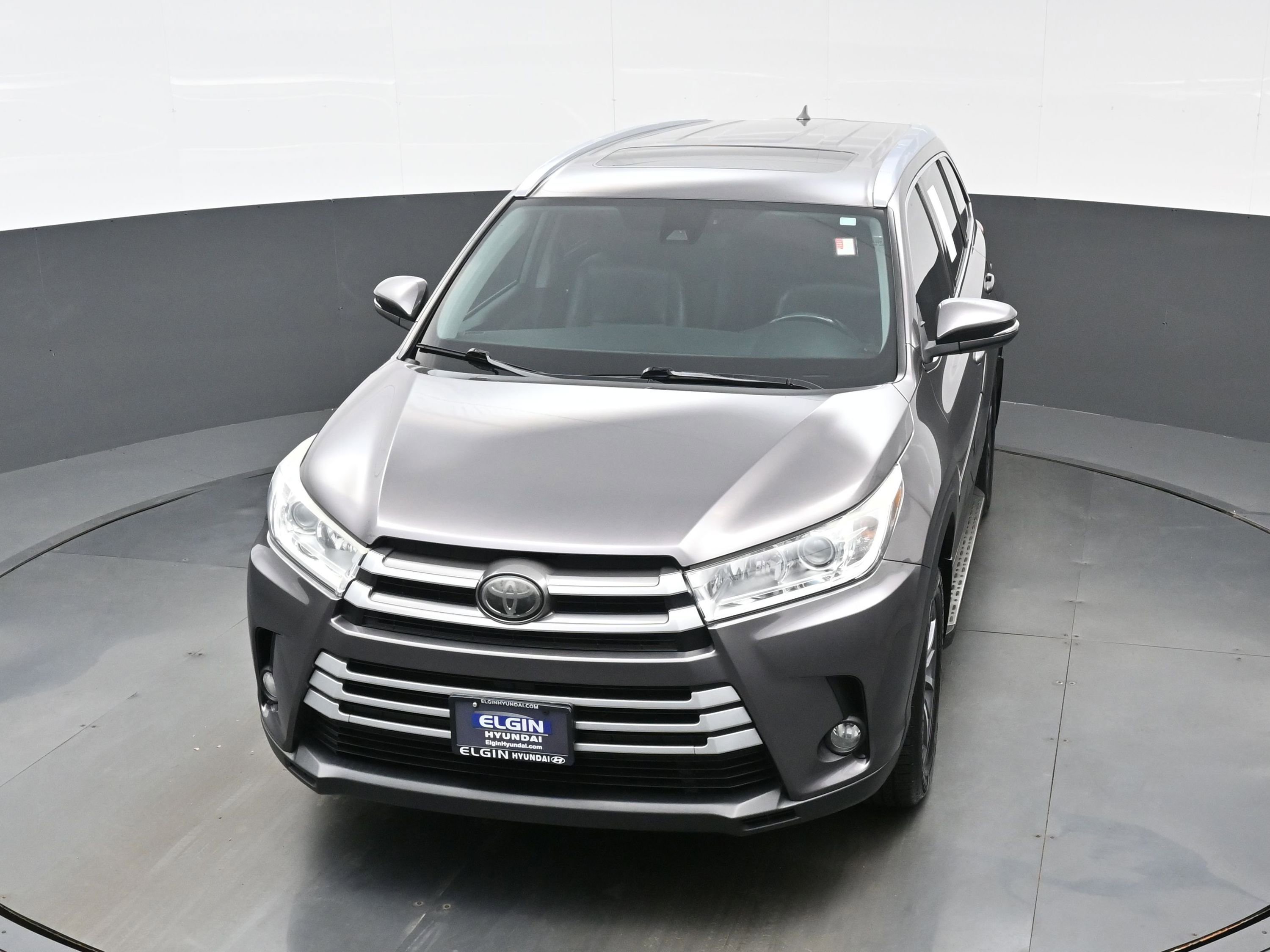 Used 2019 Toyota Highlander XLE AWD/4WD image 42