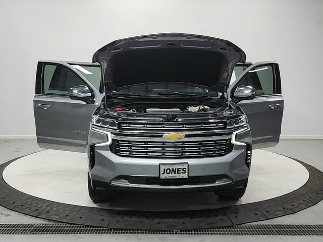 Used 2023 Chevrolet Suburban Premier AWD/4WD image 11