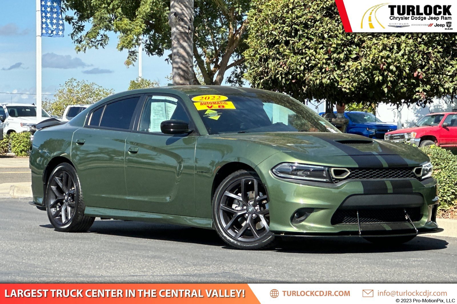 Used 2022 Dodge Charger R/T w/ Blacktop Package