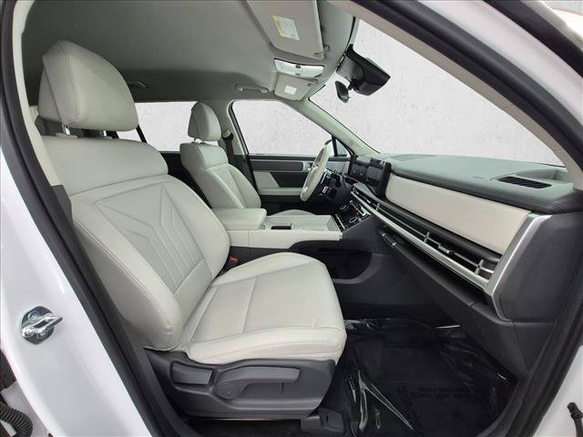 Used 2026 Hyundai Santa Fe SEL FWD image 23