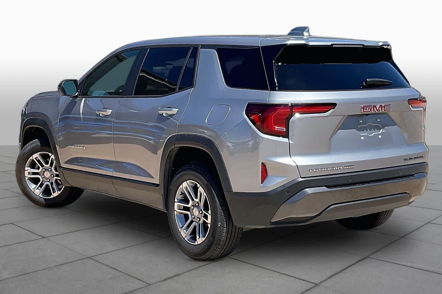 Used 2025 GMC Terrain Elevation AWD/4WD image 11