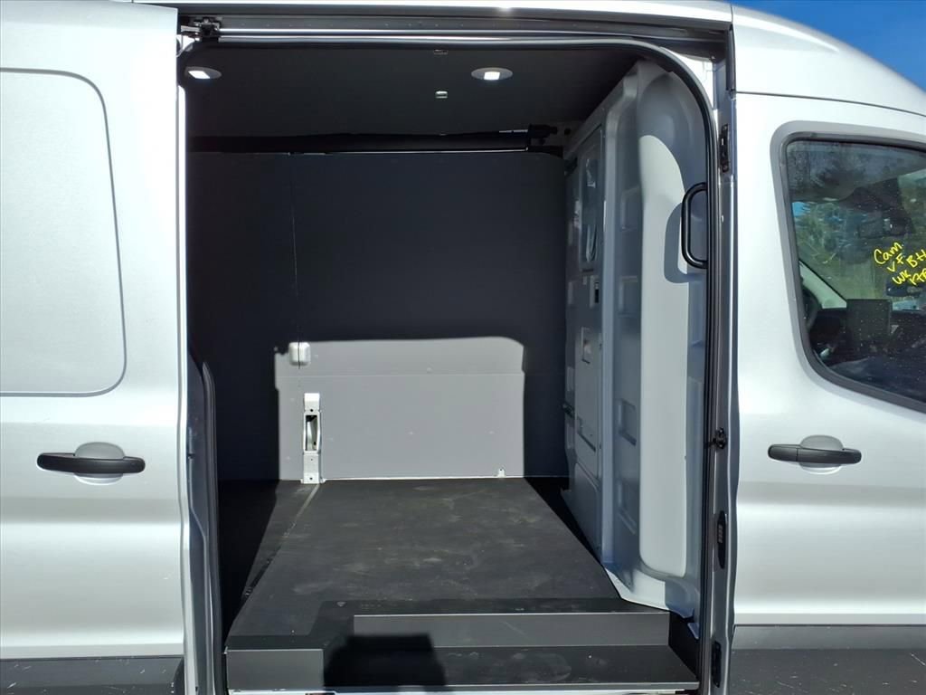 New 2026 Ford Transit 150 148 Medium Roof AWD image 10