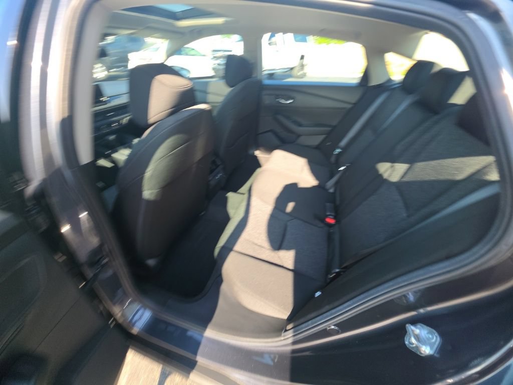 Used 2025 Honda Accord SE image 25
