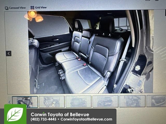 Used 2025 Nissan Pathfinder SL AWD/4WD image 14