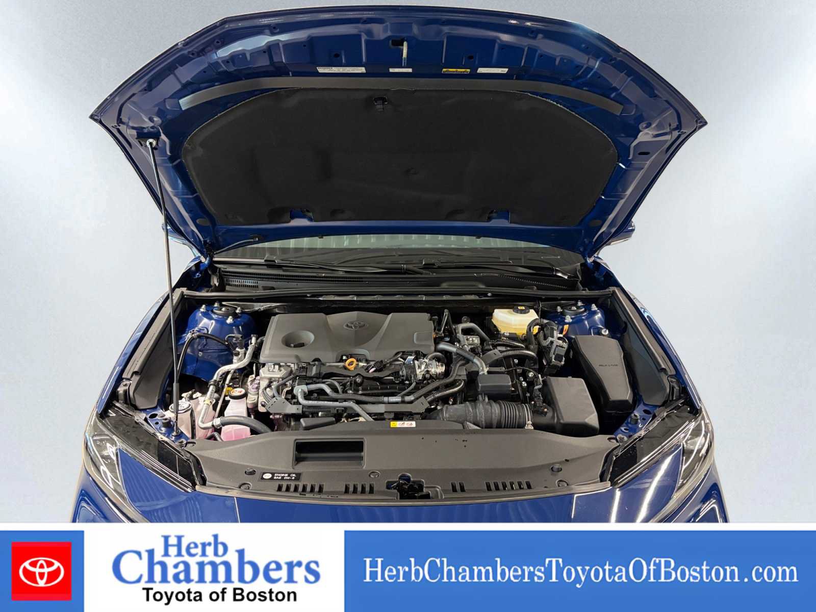 Used 2026 Toyota Camry SE FWD image 8