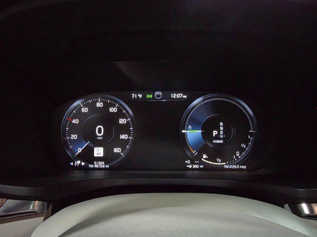 Used 2022 Volvo S60 T8 R-Design Expression w/ Advanced Package image 23