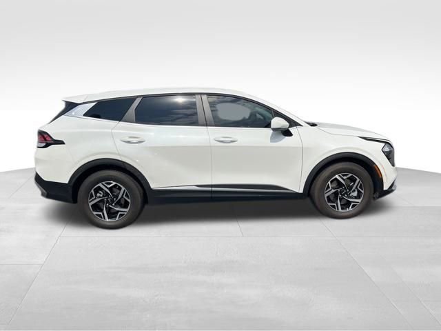 Certified 2023 Kia Sportage LX image 9
