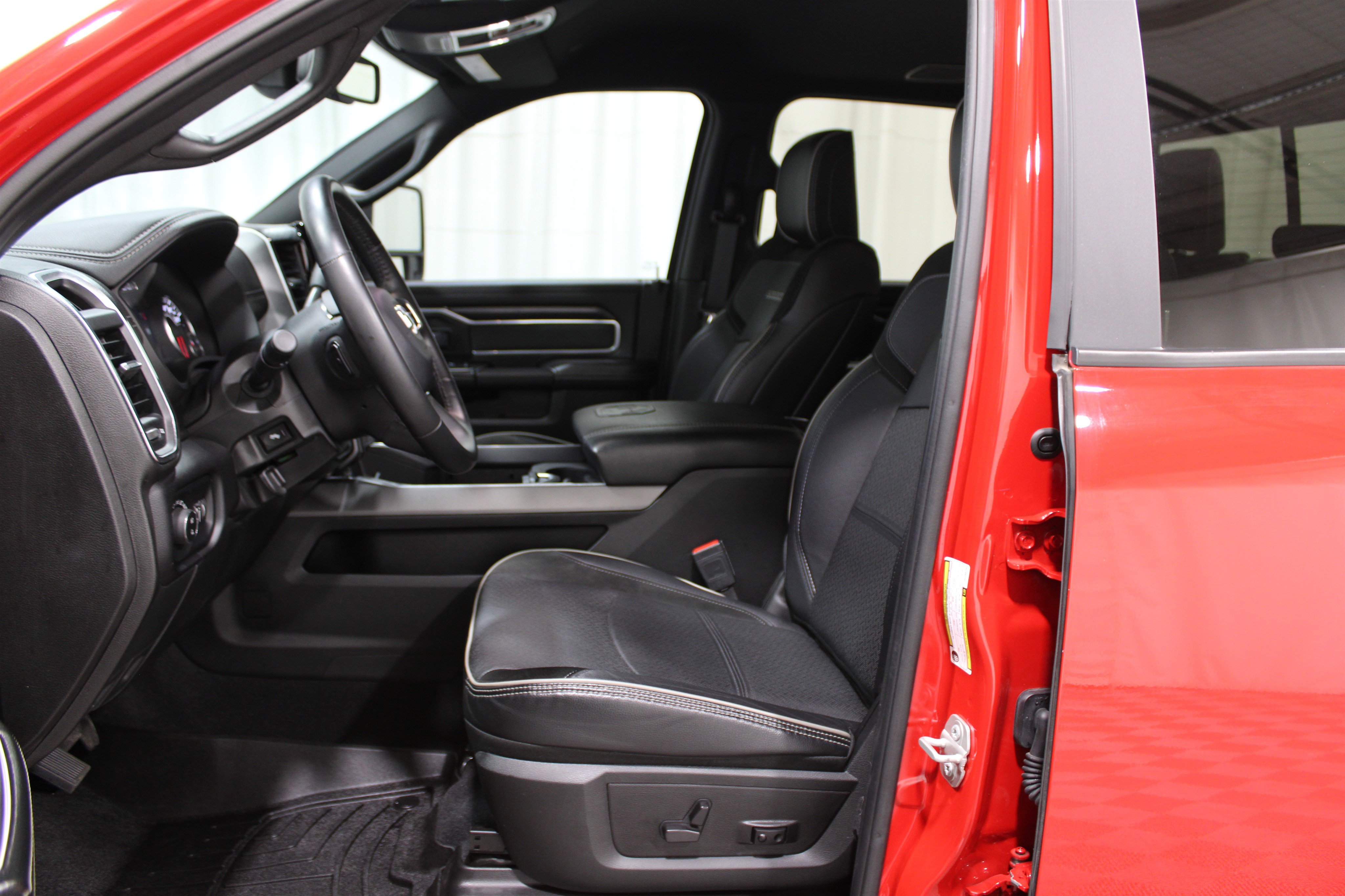 Used 2024 RAM 2500 Laramie w/ Night Edition image 3