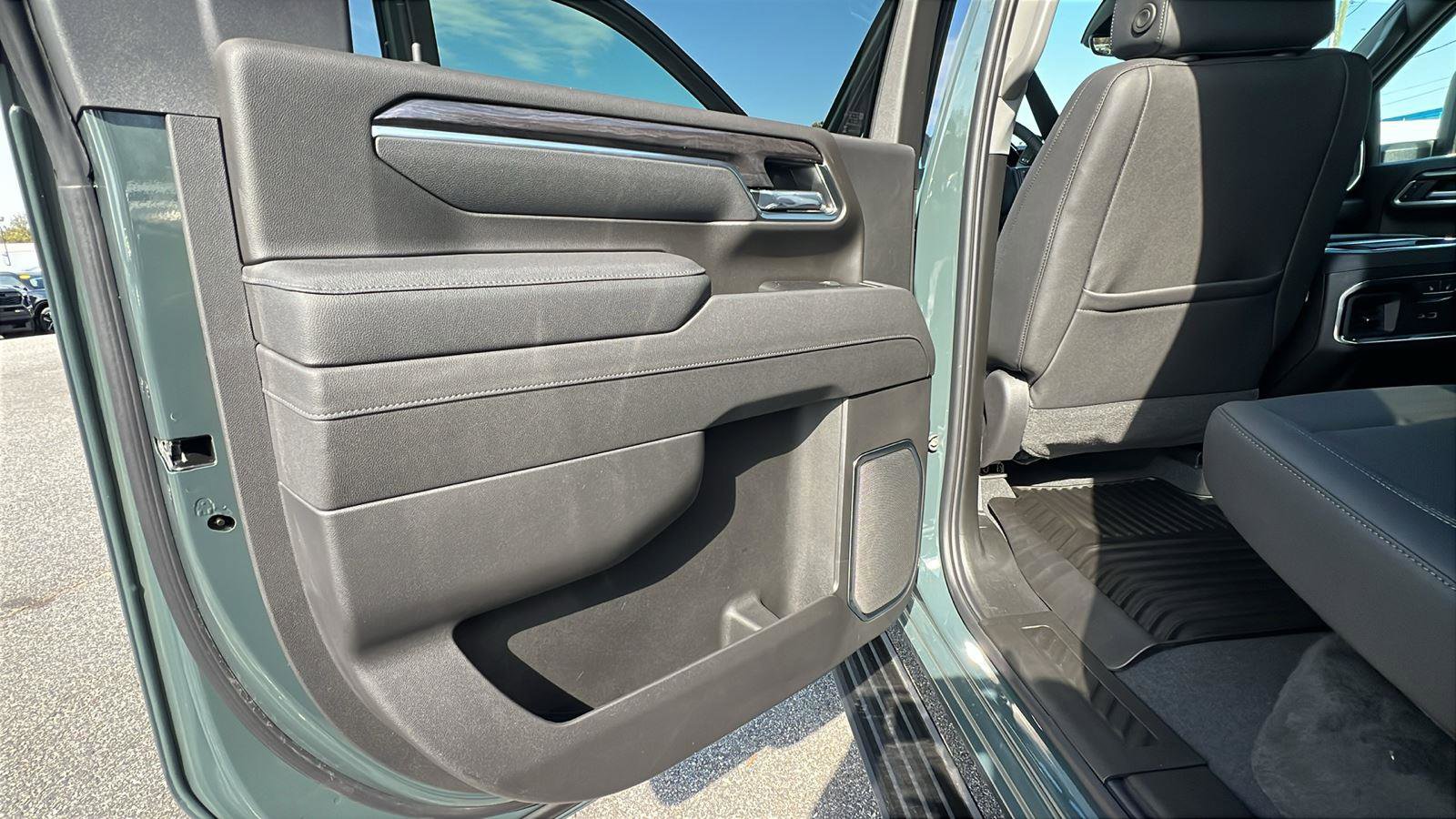 New 2026 Chevrolet Silverado 2500 LTZ w/ Trail Boss Package image 17