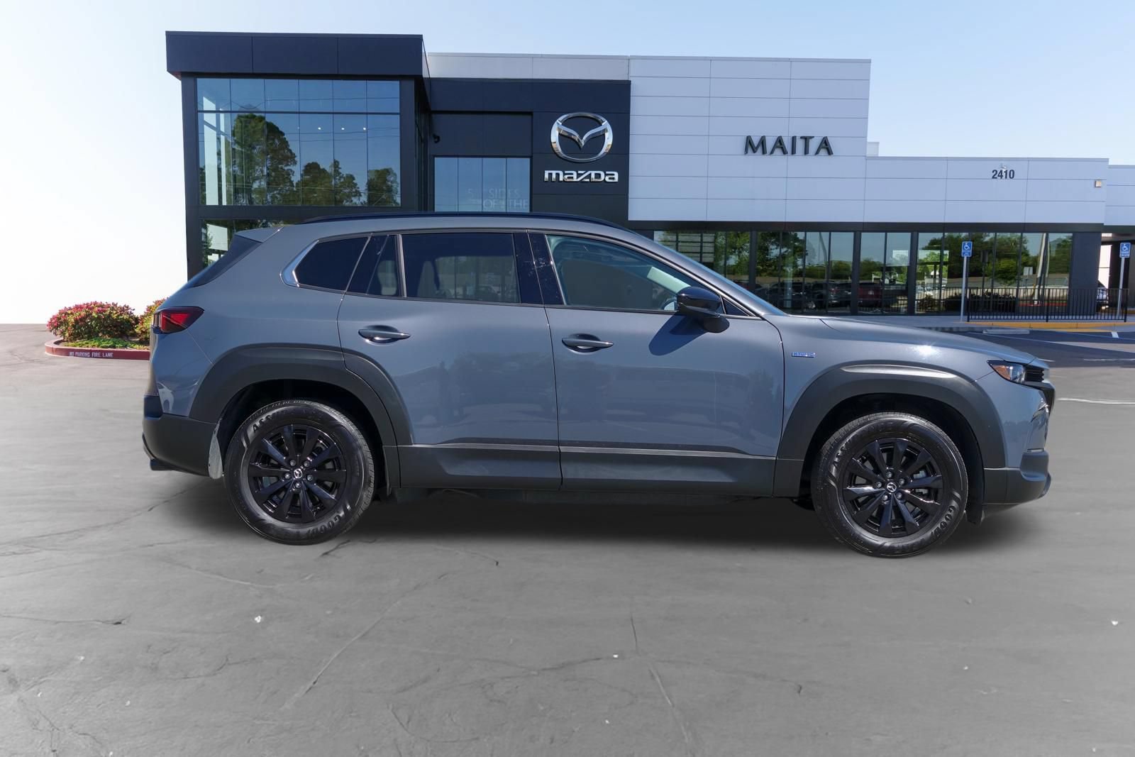 Certified 2025 MAZDA CX-50 AWD 2.5 Hybrid w/ Premium Pkg image 2