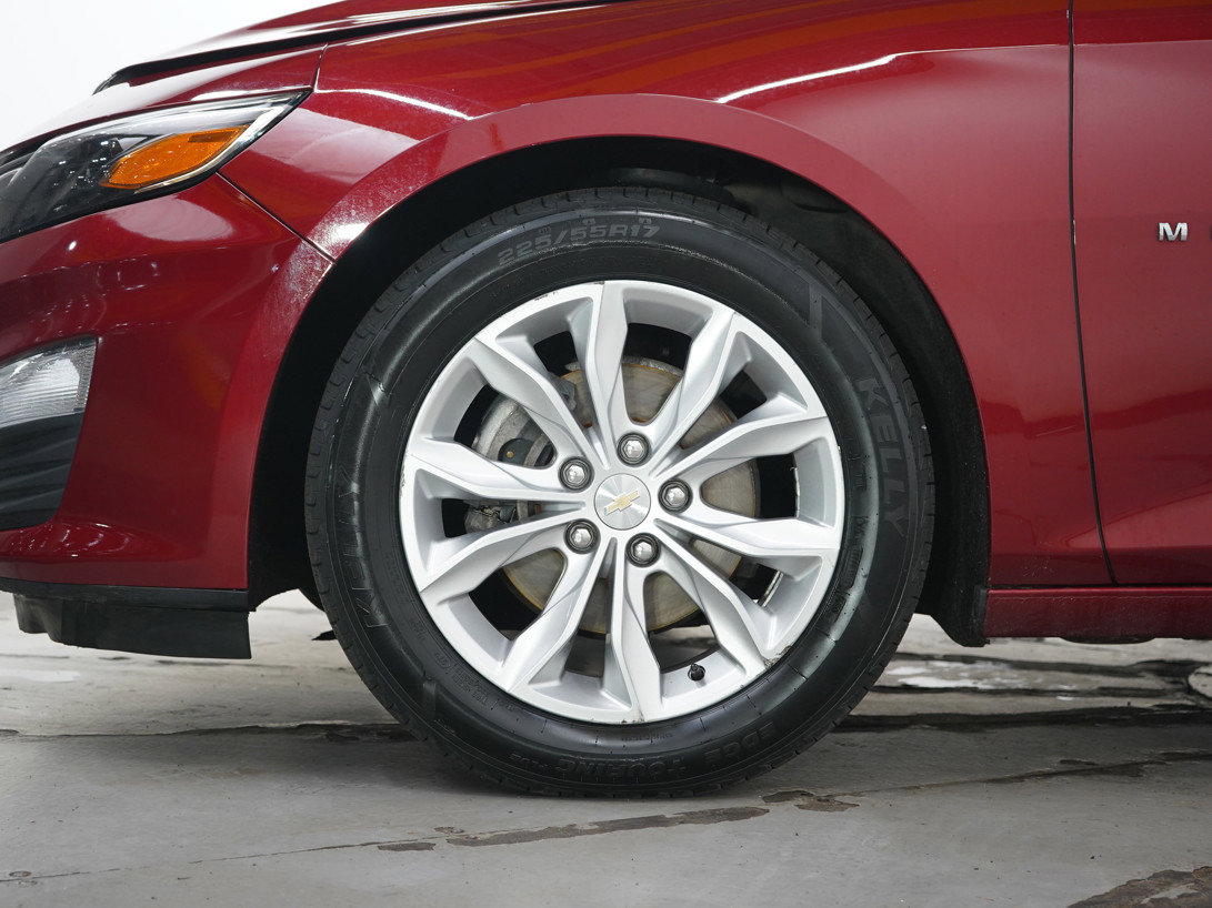 Used 2019 Chevrolet Malibu LT w/ Leather Package FWD image 28