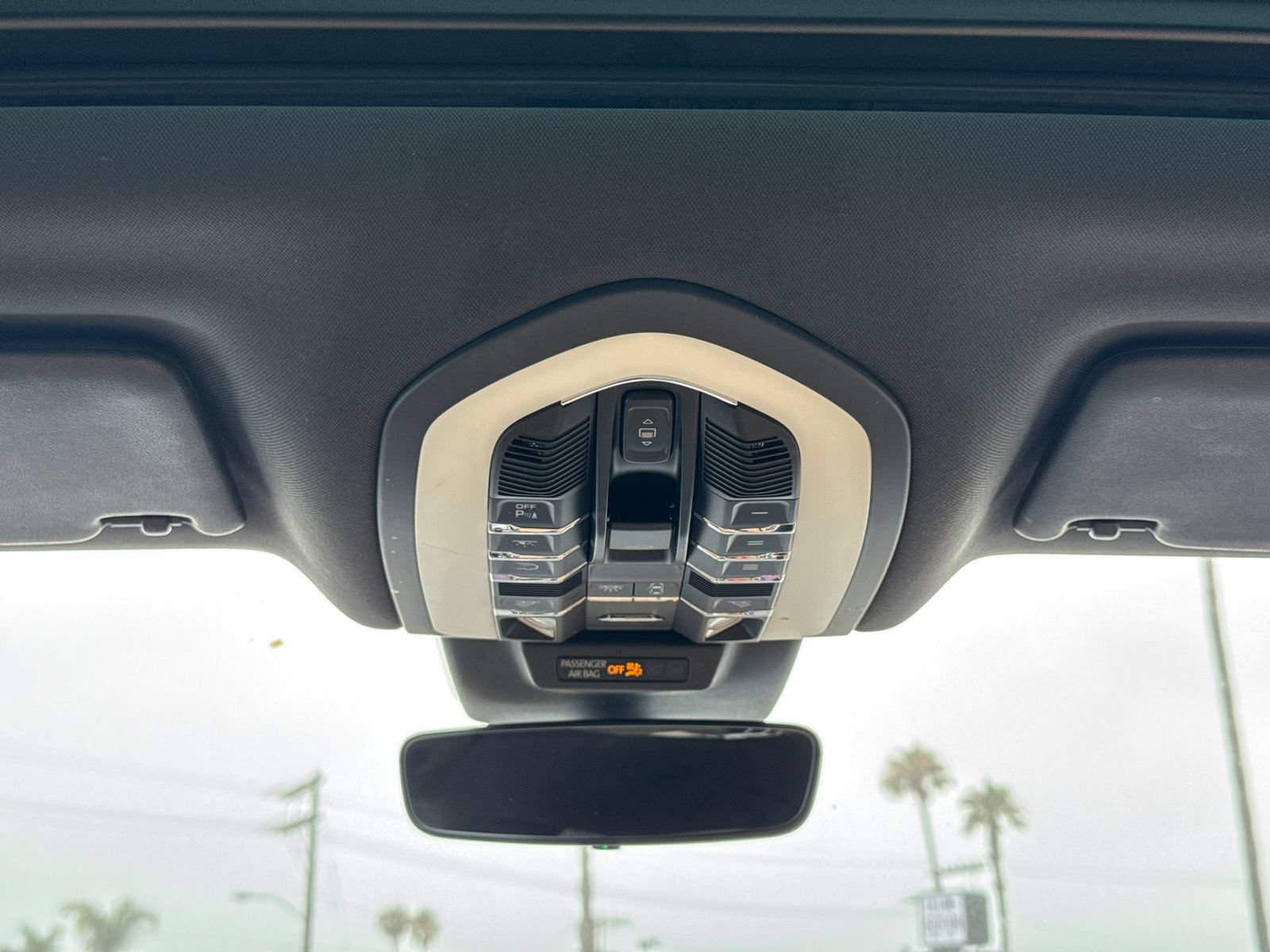 Used 2019 Porsche Macan AWD/4WD image 14