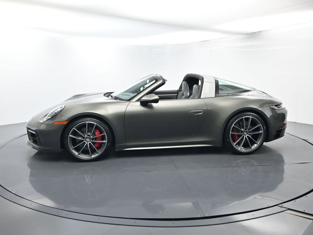 Certified 2021 Porsche 911 Targa 4S w/ Sportdesign Package image 2