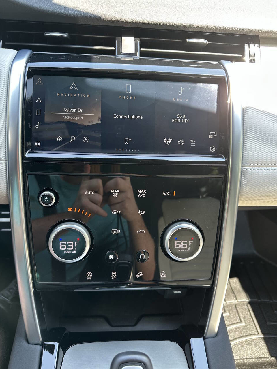 Used 2023 Land Rover Discovery Sport S R-Dynamic image 30