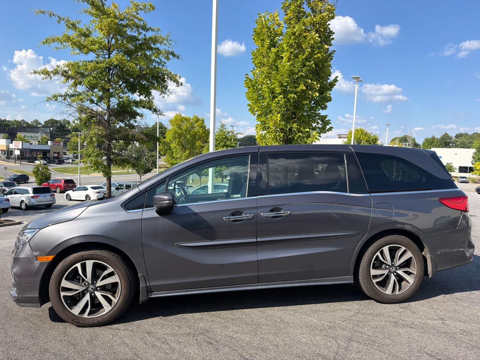 Used 2019 Honda Odyssey Elite image 4