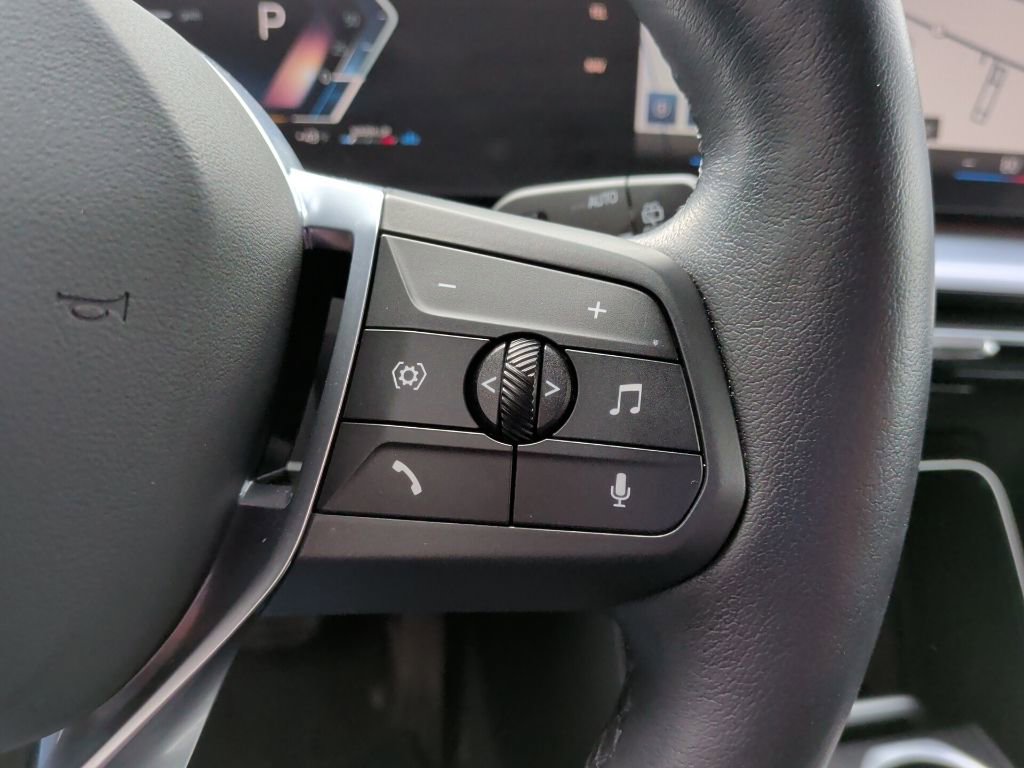 Used 2023 BMW X1 xDrive28i w/ Premium Package image 19