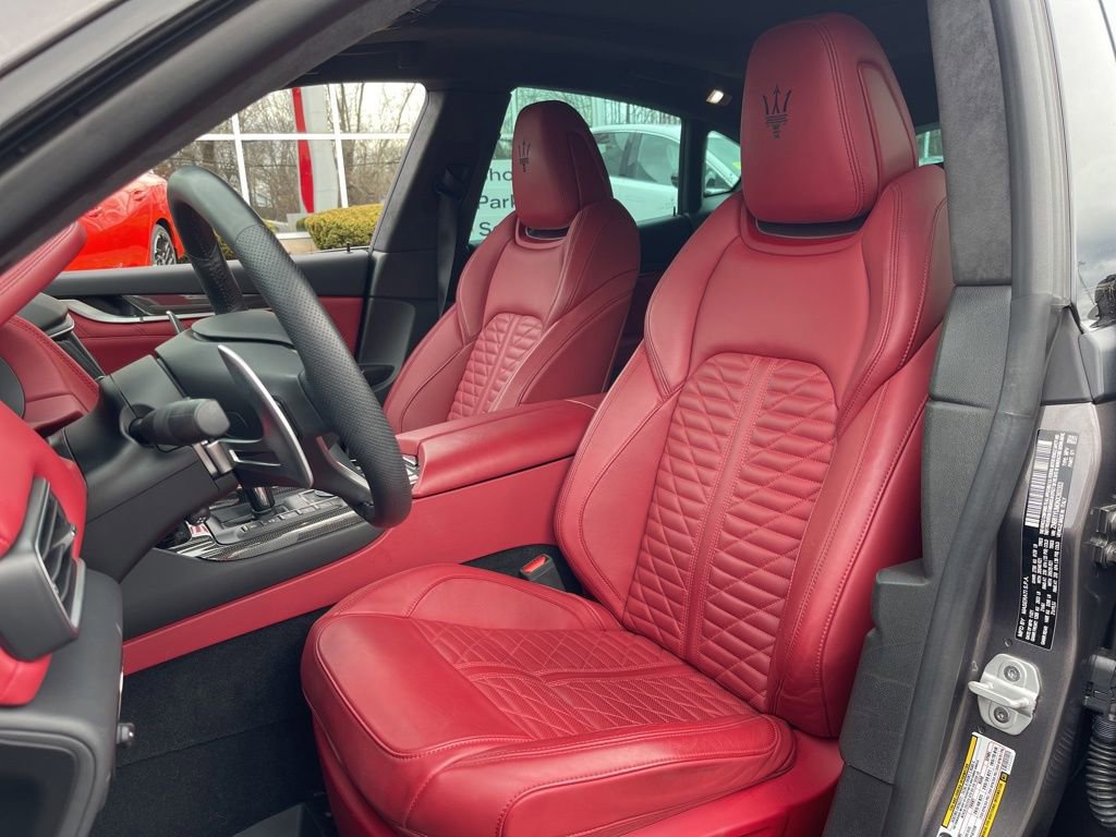 Used 2022 Maserati Levante Modena image 16