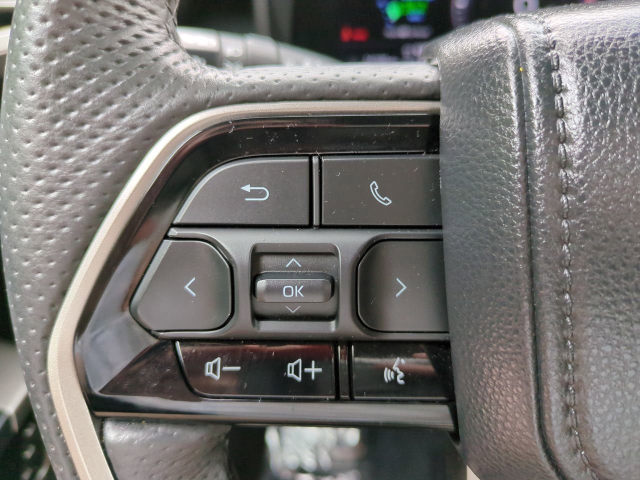Used 2024 Toyota Tundra Limited w/ Nightshade Package AWD/4WD image 24