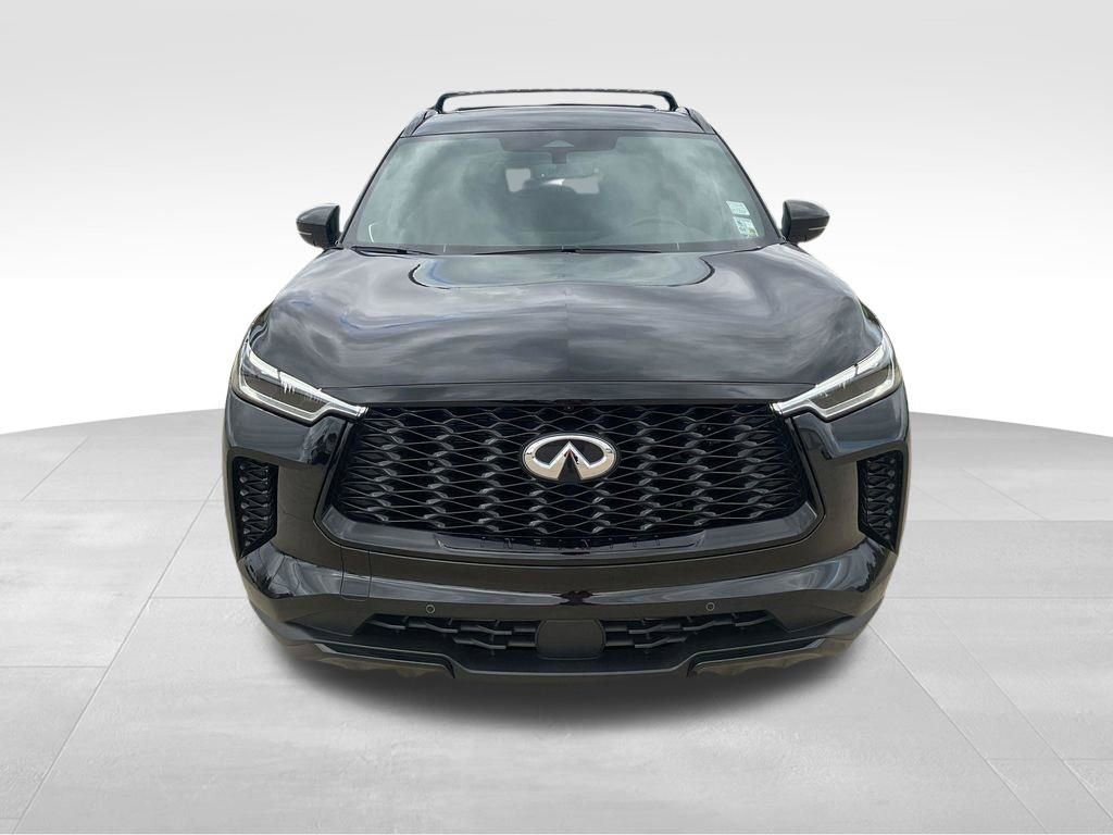 Used 2025 INFINITI QX60 Luxe w/ Black Edition image 2