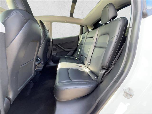 Used 2021 Tesla Model Y Long Range image 21