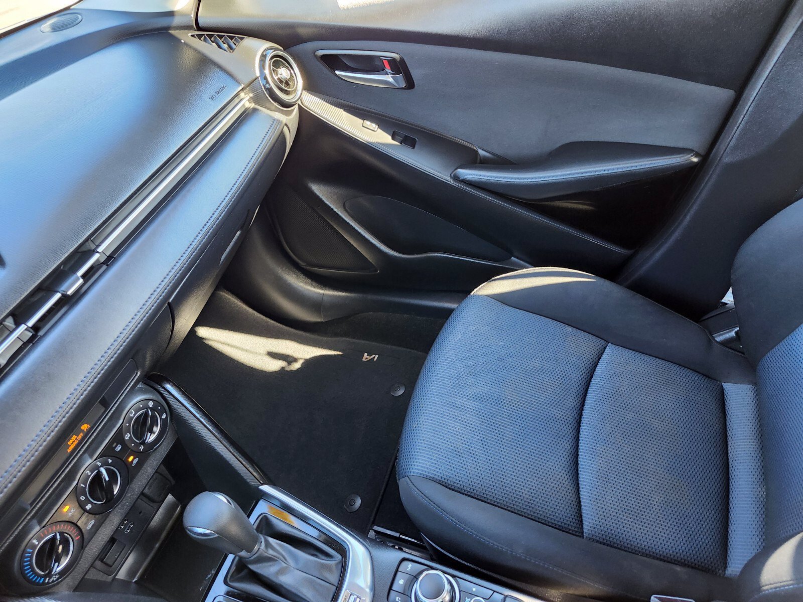 Used 2016 Scion iA FWD image 14
