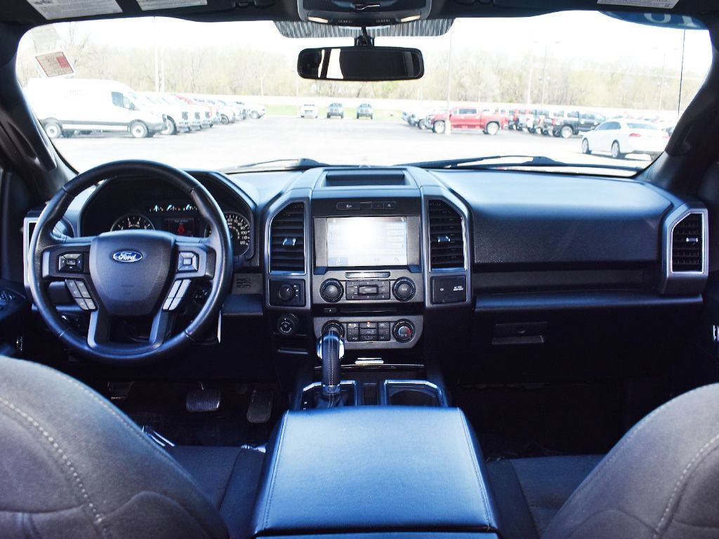 Used 2018 Ford F150 XLT w/ Equipment Group 302A Luxury AWD/4WD image 4