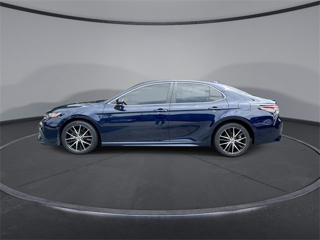 Used 2022 Toyota Camry SE image 5