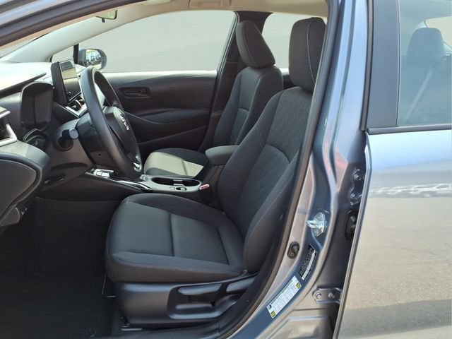 Used 2025 Toyota Corolla LE FWD image 12