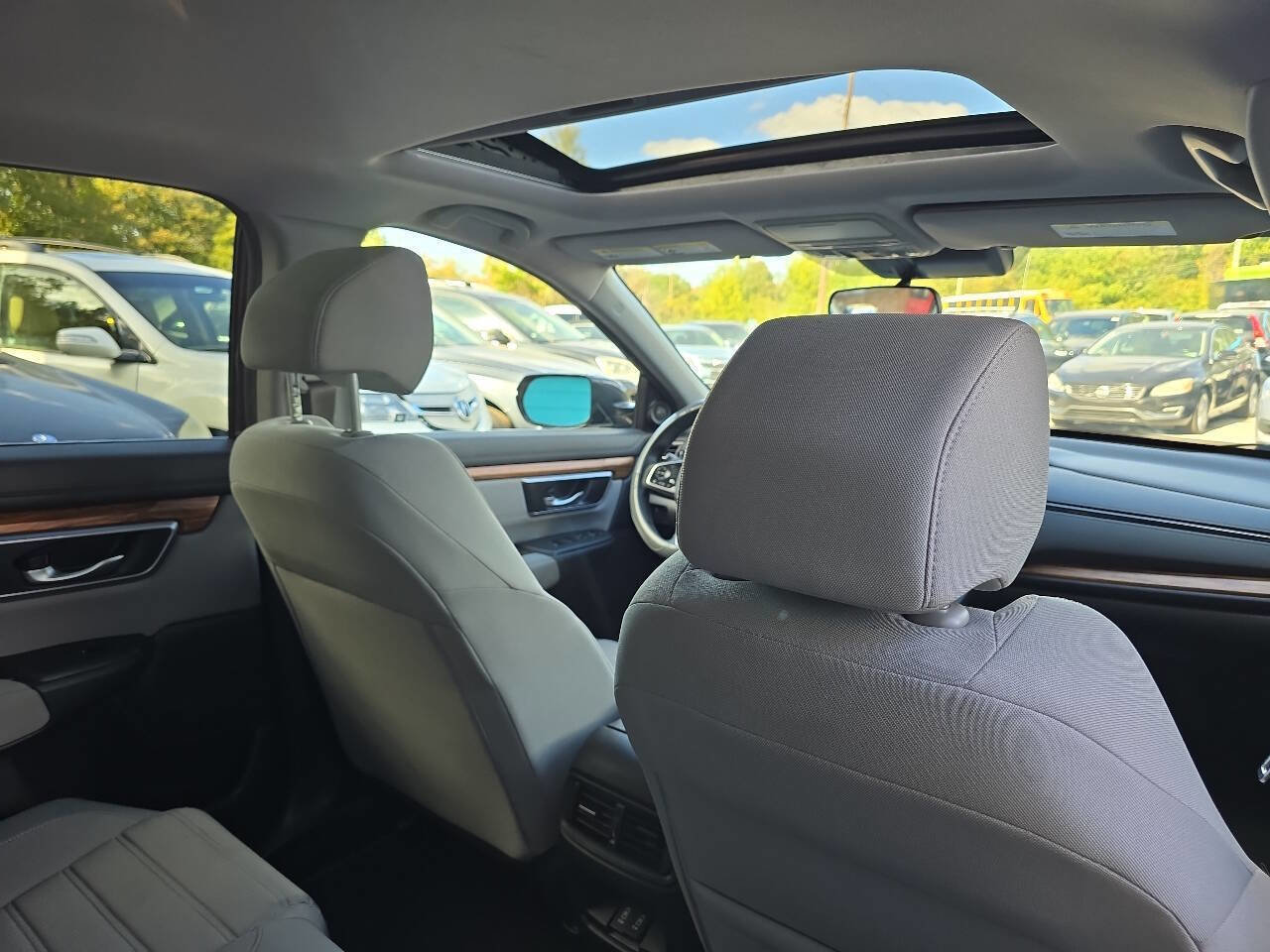 Used 2018 Honda CR-V EX image 30