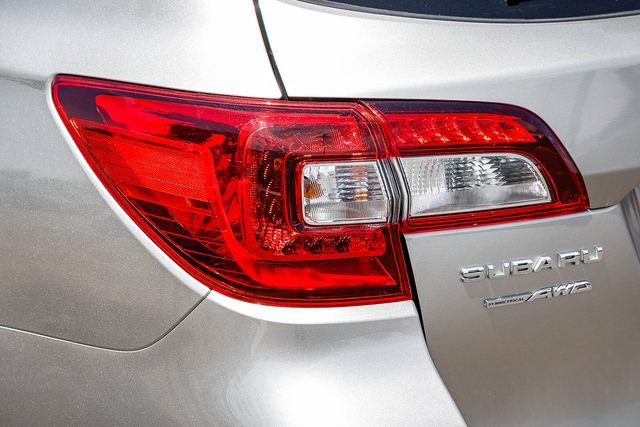 Used 2016 Subaru Outback 2.5i Premium AWD/4WD image 10