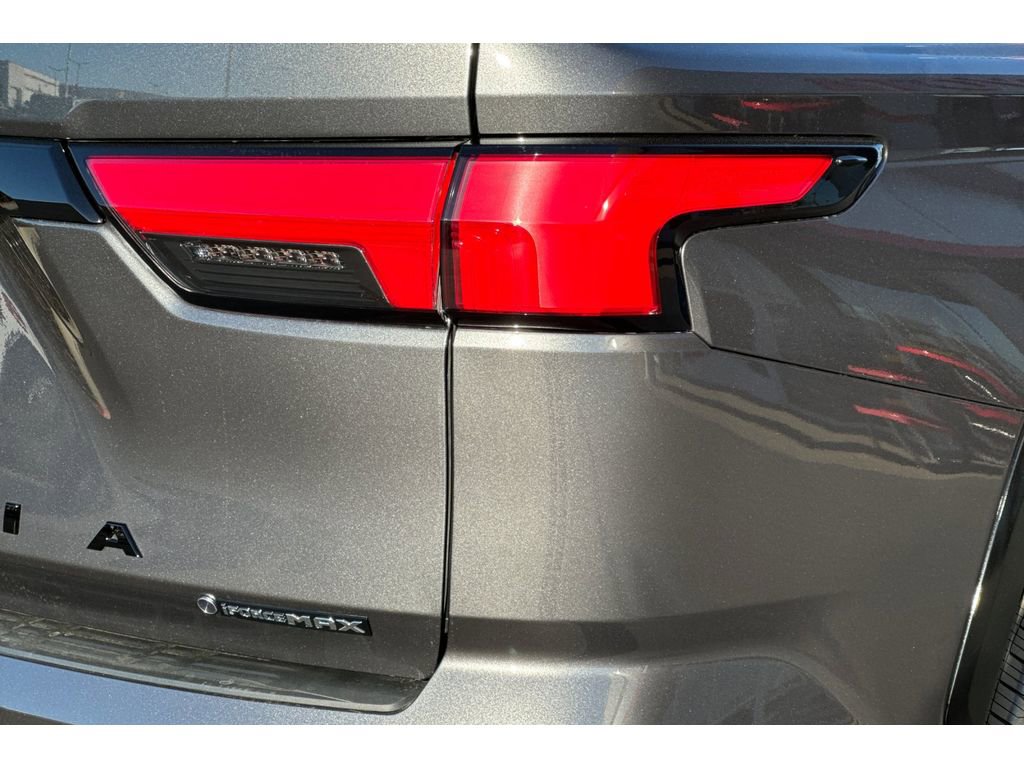 New 2026 Toyota Sequoia Platinum image 31