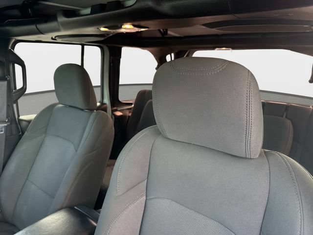 Used 2023 Jeep Wrangler Unlimited AWD/4WD image 17